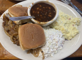 Bailey's -b-que food