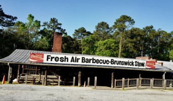 Fresh Air Barbecue outside