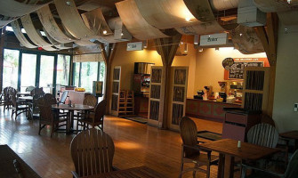 Discovery Cafe At Callaway Gardens inside