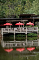 Discovery Cafe At Callaway Gardens outside