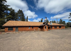 Elkhorn Lodge inside