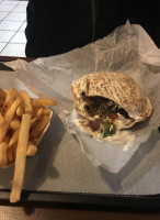 Pita Plus Gyros food