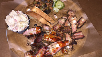 Tin Star Smokehouse food