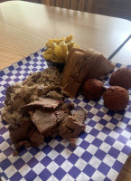 Tin Star Smokehouse food