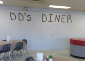 Dd's Diner inside