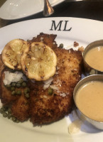 ML Tavern food