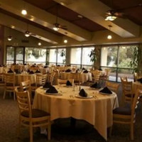 Restaurant at Kellogg Ranch inside