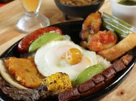 Bandeja Paisa food