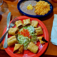 Cazadores Mexican food