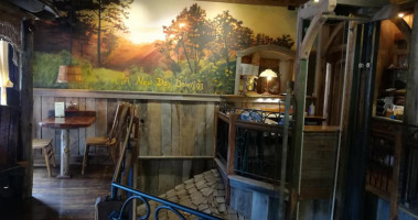 The Yellow Deli At The Heritage House inside