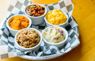 Zachary's Bbq Catering food