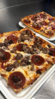 Ledo Pizza food