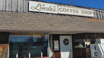 Linda's Coffee Shop inside