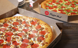 Pizza Hut food