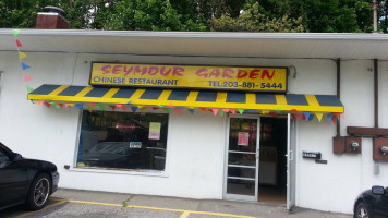 Seymour Garden Take Out outside