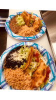 Los Tres Mex food