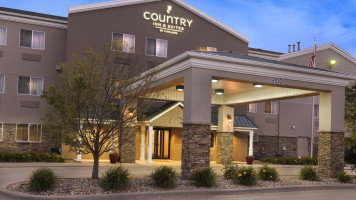 Country Inn inside