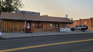 Buck's Saloon Steakhouse food