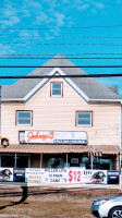 Johnny L's Sub Six Pack Shack outside