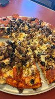 Abby's Legendary Pizza food