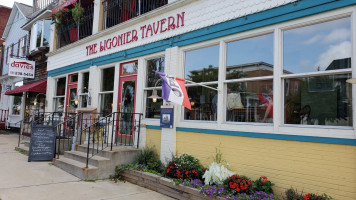 Ligonier Tavern Table outside