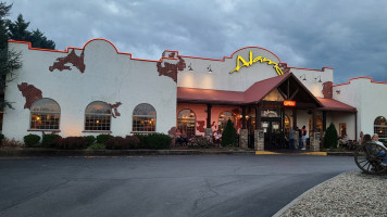 Alamo Steakhouse inside