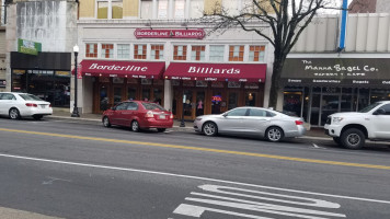 Borderline Billiards outside