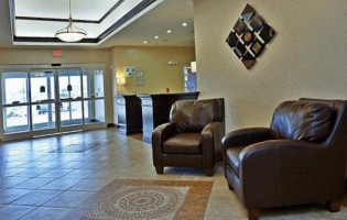 Holiday Inn Express Suites Statesville inside