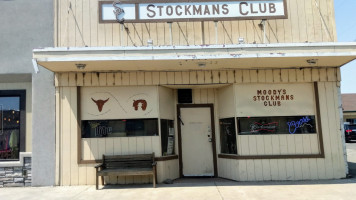 Stockmans Clubog outside