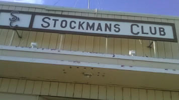 Stockmans Clubog outside