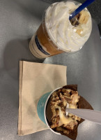 Cinnabon food