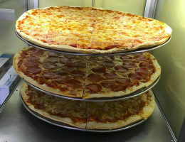 Chicago Pizza Catering food