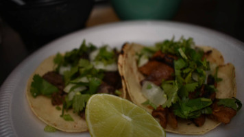 Taqueria Pancho Villa food