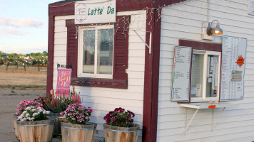 Latte Da outside