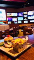 Bobby V's Restaurant And Sports Bar food