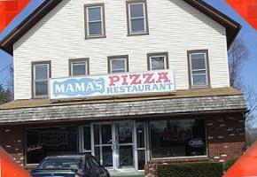 Mama's Pizza outside