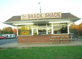 The Snack Shack food