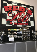 Red's Deli Market food