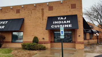 Taj Indian Cuisine outside