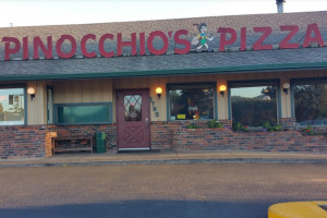 Pinocchio's Pizza food