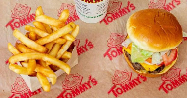 Tommy's Red Hots food