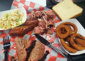 Fat Floyd's Smokehouse Grill food