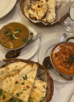 Aroma Indian Cuisine food