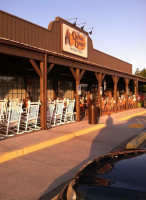 Cracker Barrel Old Country Store outside