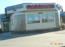 Casciani's Pizzeria outside