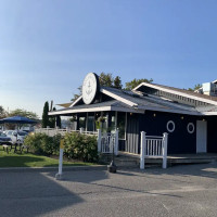 THE BOATHOUSE EATERY inside