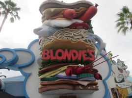 Blondie's food