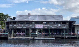 City Seafood outside