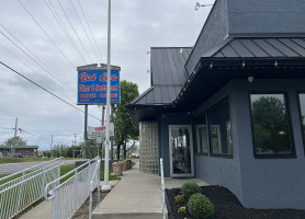 Red Lion Diner outside