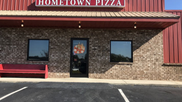 Hometown Pizza food